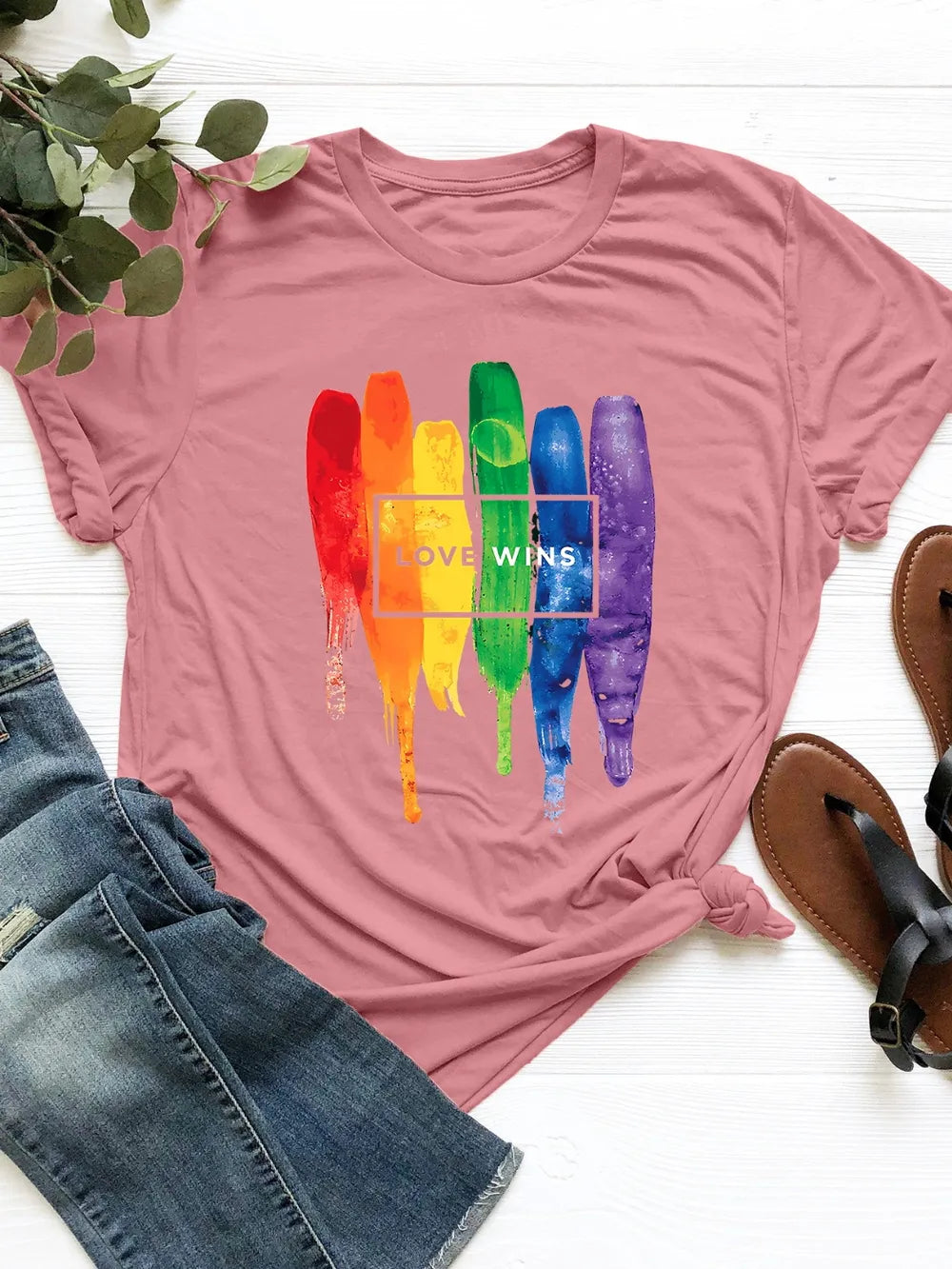 GRAPHIC TEES