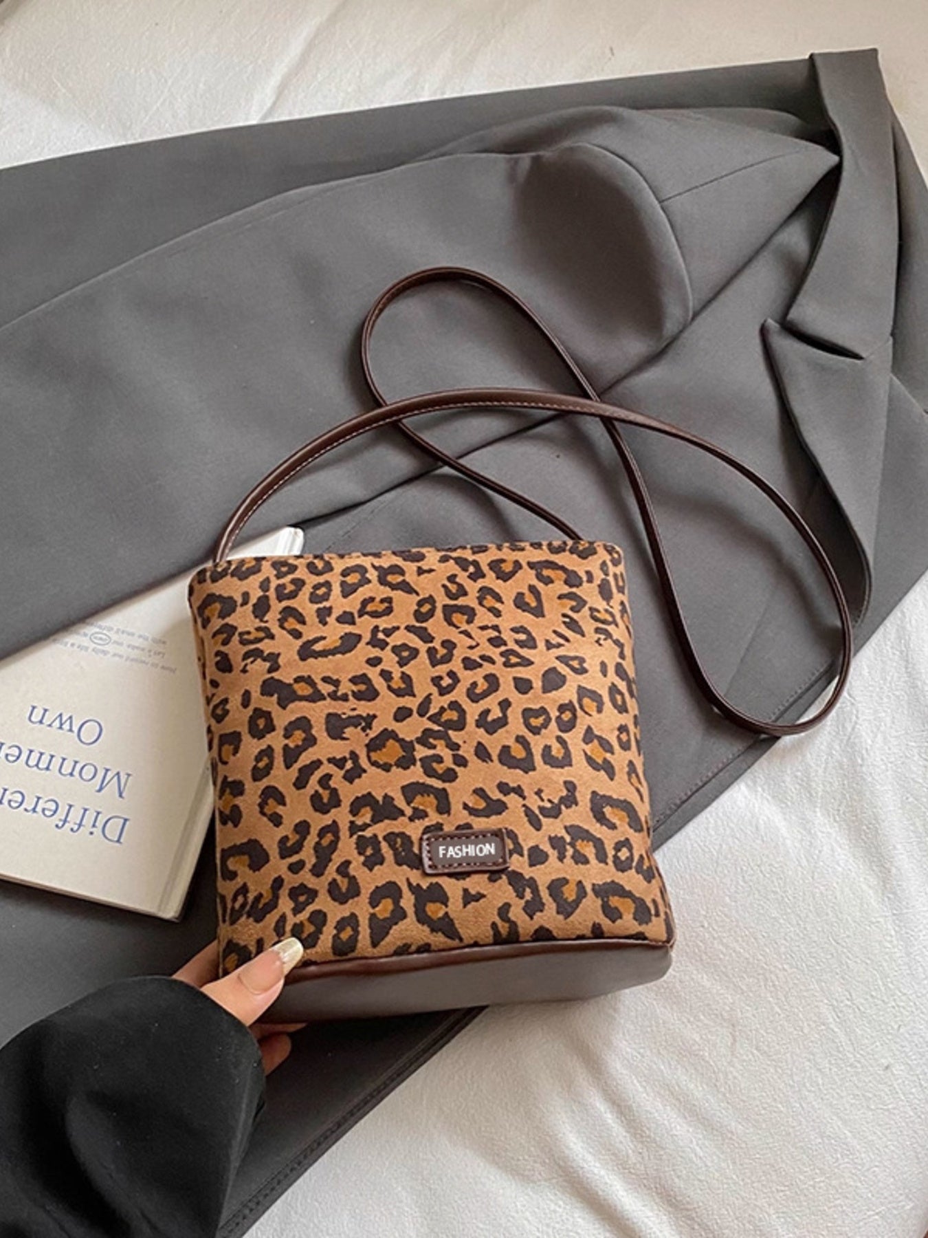 61efaec77bb64647985416c2222c8f40-Max